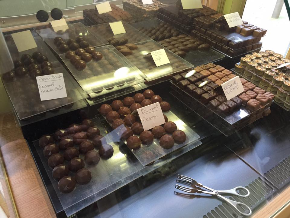 Etal des bonbons au chocolat